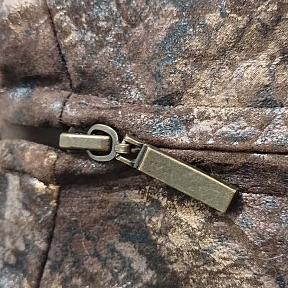 Soft Sueded Snake Print Pocketed Zip Front Lined Vest Extra Large - Picture 10 of 14